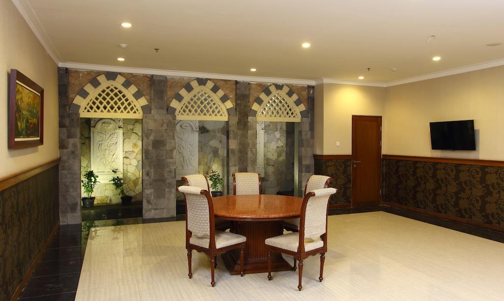 Aziza Syariah Hotel Solo By Horison Kültér fotó