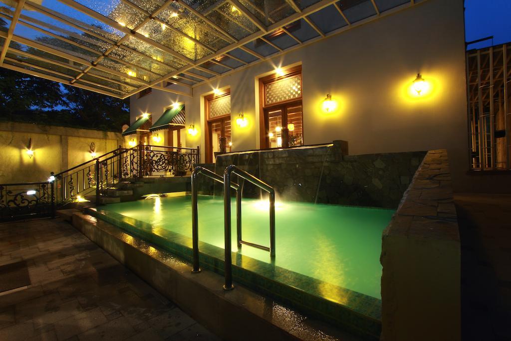 Aziza Syariah Hotel Solo By Horison Kültér fotó